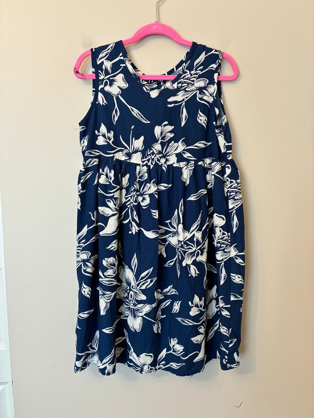 Tori Richard Honolulu Disney Navy White Floral Hawaiian Dress Sleeveless Girls 8